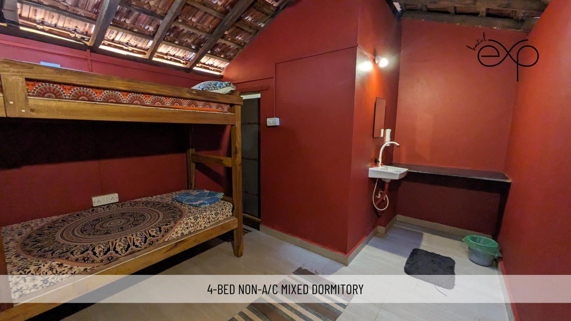 Hostelexp, Gokarna - A Slow-Paced Backpackers Community מראה חיצוני תמונה