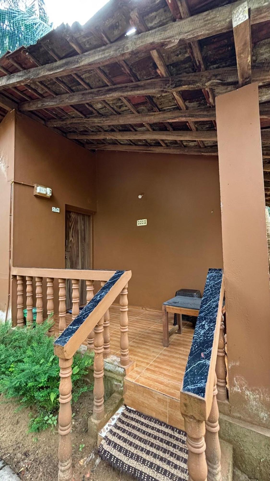 Hostelexp, Gokarna - A Slow-Paced Backpackers Community מראה חיצוני תמונה