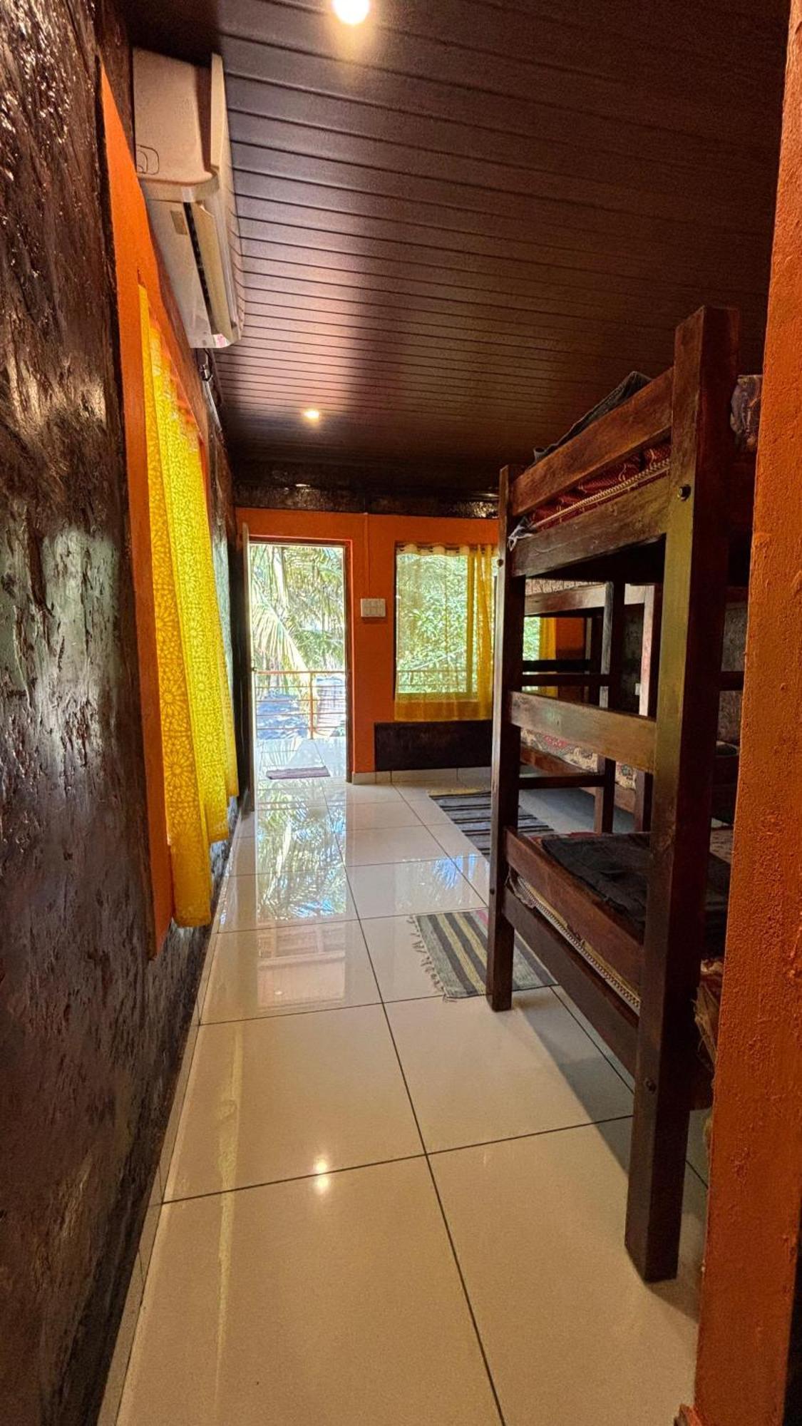 Hostelexp, Gokarna - A Slow-Paced Backpackers Community מראה חיצוני תמונה