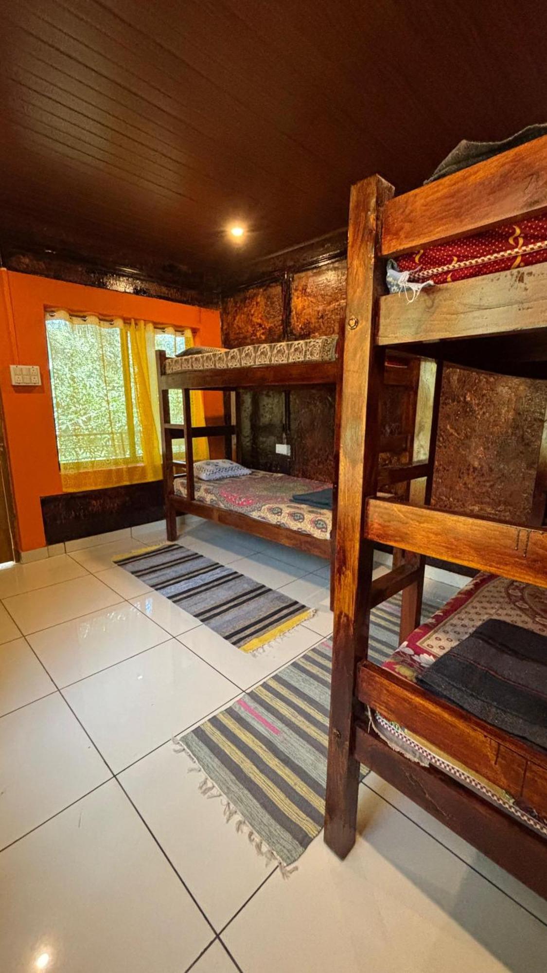 Hostelexp, Gokarna - A Slow-Paced Backpackers Community מראה חיצוני תמונה